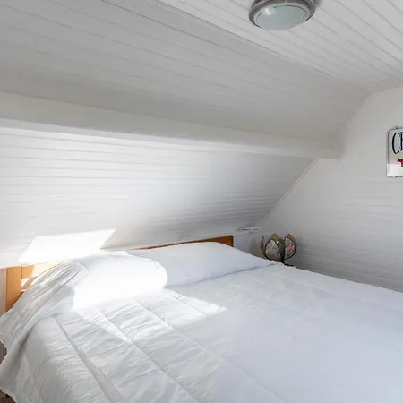 Jolie Maison Pour 6 Personnes Au Vakantiehuis Guilvinec
