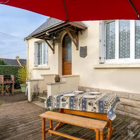 Jolie Maison Pour 6 Personnes Au Vakantiehuis Guilvinec